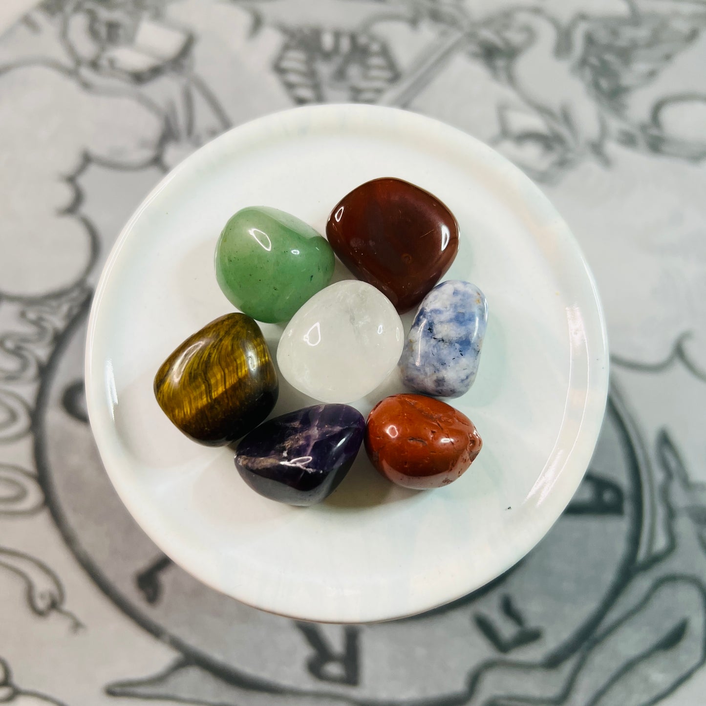 7 Chakra Balancing Natural Quartz Crystal Stones.